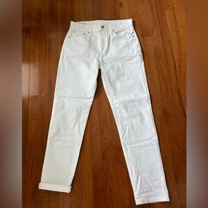 Gap Girlfriend jeans- white, size 28/6L.